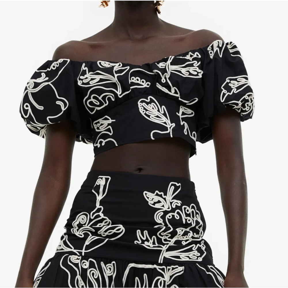 Hm crop top puff sleeves